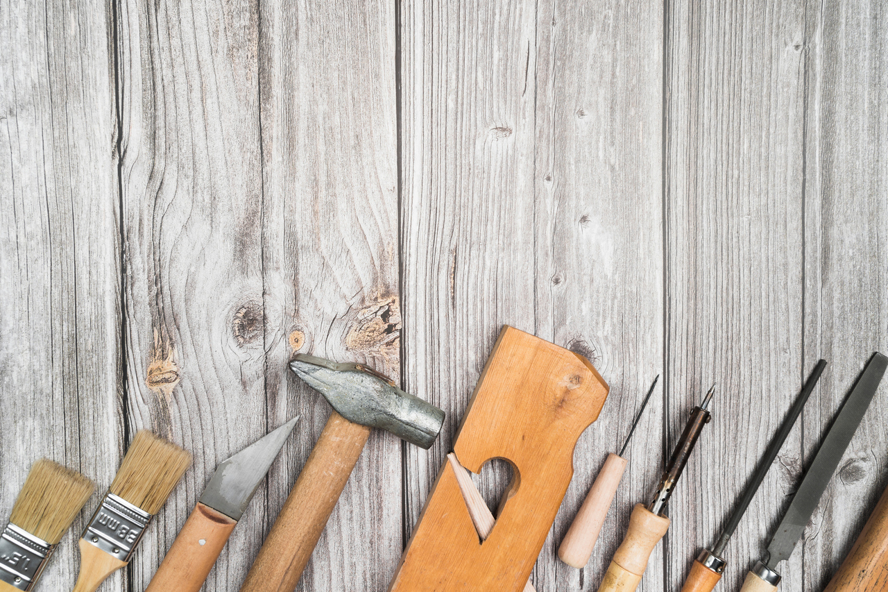 Narzędzia stolarskie w ogrodzie — Wybierz odpowiednie narzędzia do realizacji swoich projektów